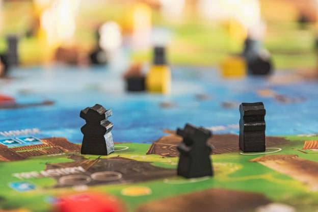 4 Ways To Get Your Friends and Family To Play Tabletop Games