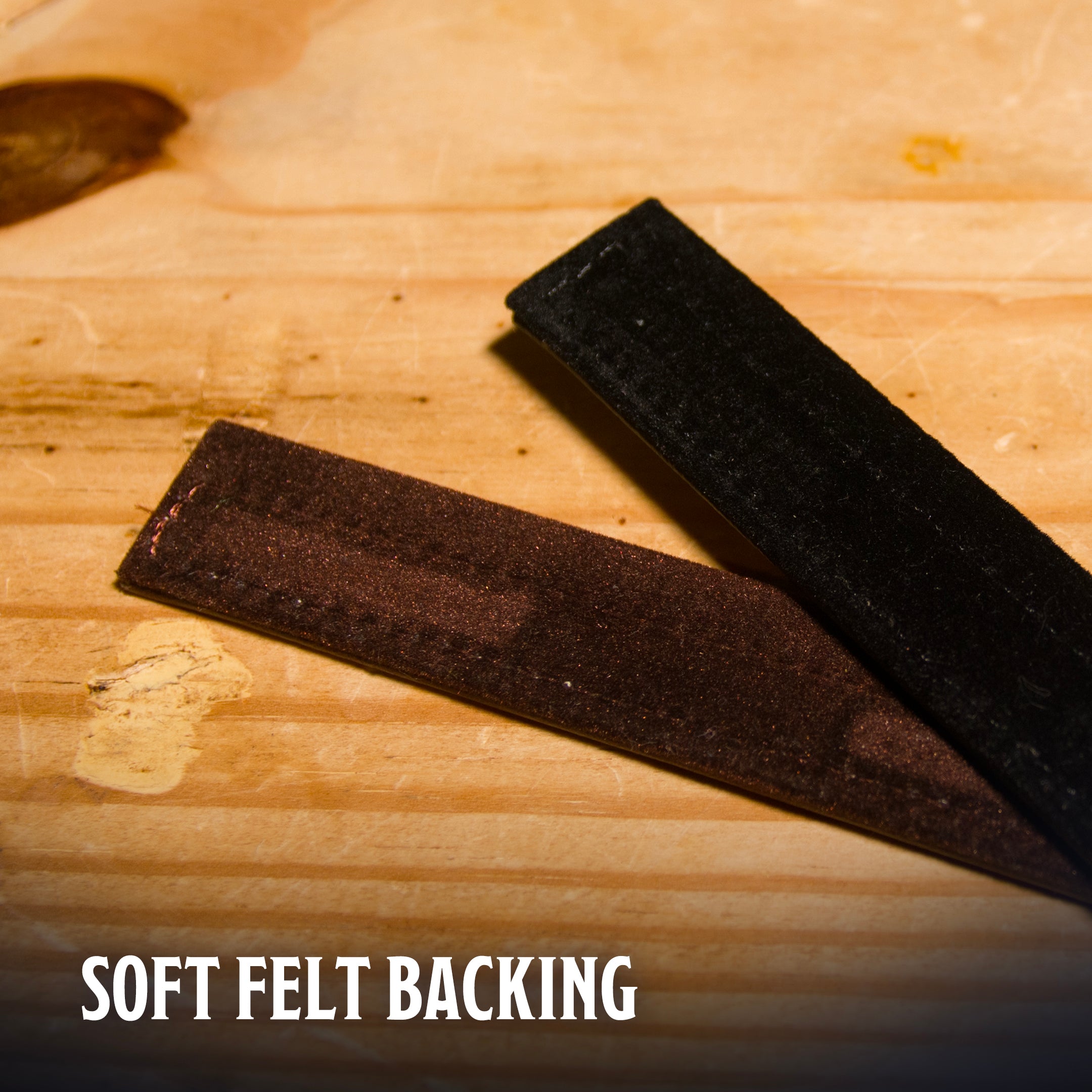 This is an informational image of the Ultimate Game Master Screen Mag Bar Pack highlighting the soft felt backing.