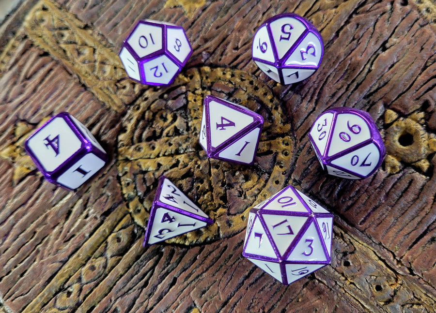 Royal Embrace 7Piece Metal Dice Set Gaming